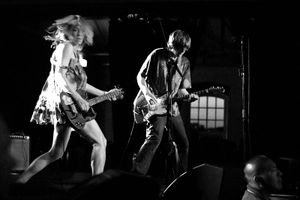 800px-Sonic_Youth_live_20050707